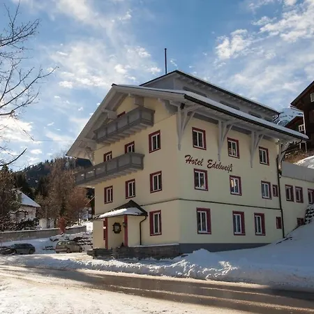 Гостевой дом Edelweiss - Bergdorf 1423m - 200m Zur Schafbergbahn 3*