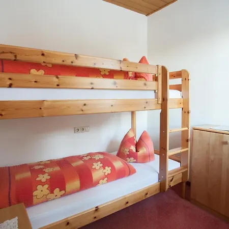 Edelweiss - Bergdorf 1423m - 200m Zur Schafbergbahn