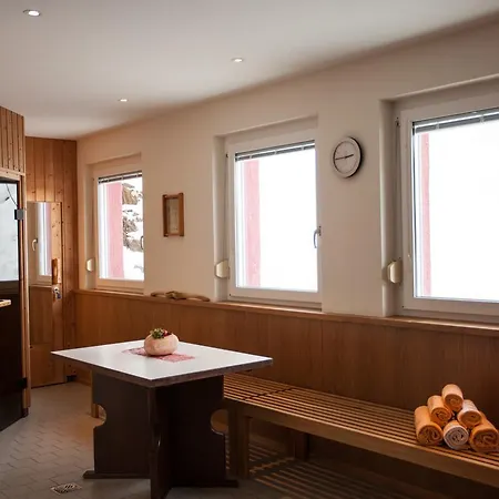 Casa de hóspedes Edelweiss - Bergdorf 1423m - 200m Zur Schafbergbahn Gargellen