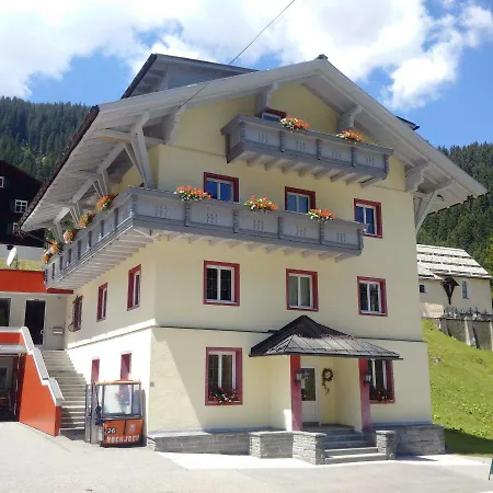 Edelweiss - Bergdorf 1423m - Park, Sleep&hike 3*