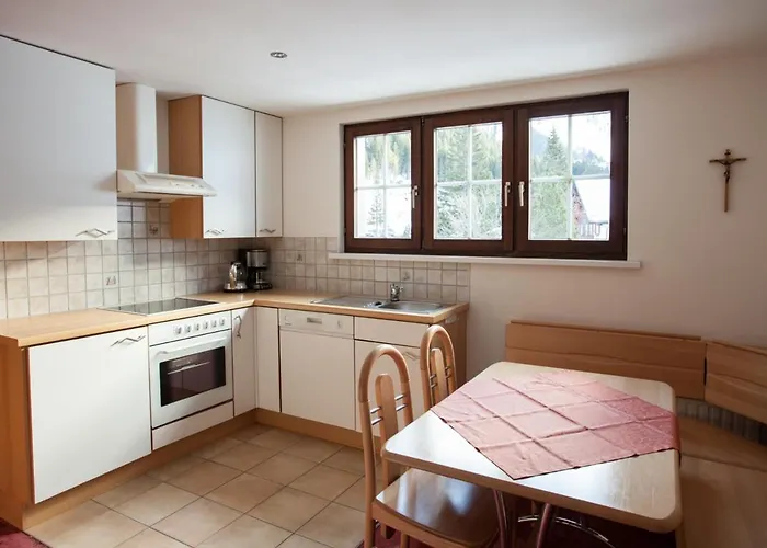 招待所 Edelweiss - Bergdorf 1423m - 200m Zur Schafbergbahn